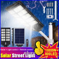 99000000LM 1000W Commercial Solar Street Light Parking Lot Road Lamp+Pole+Remote