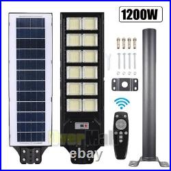 Commercial 99000000000LM 1600W Solar Street Light IP67 Dusk Dawn PIR Sensor+Pole